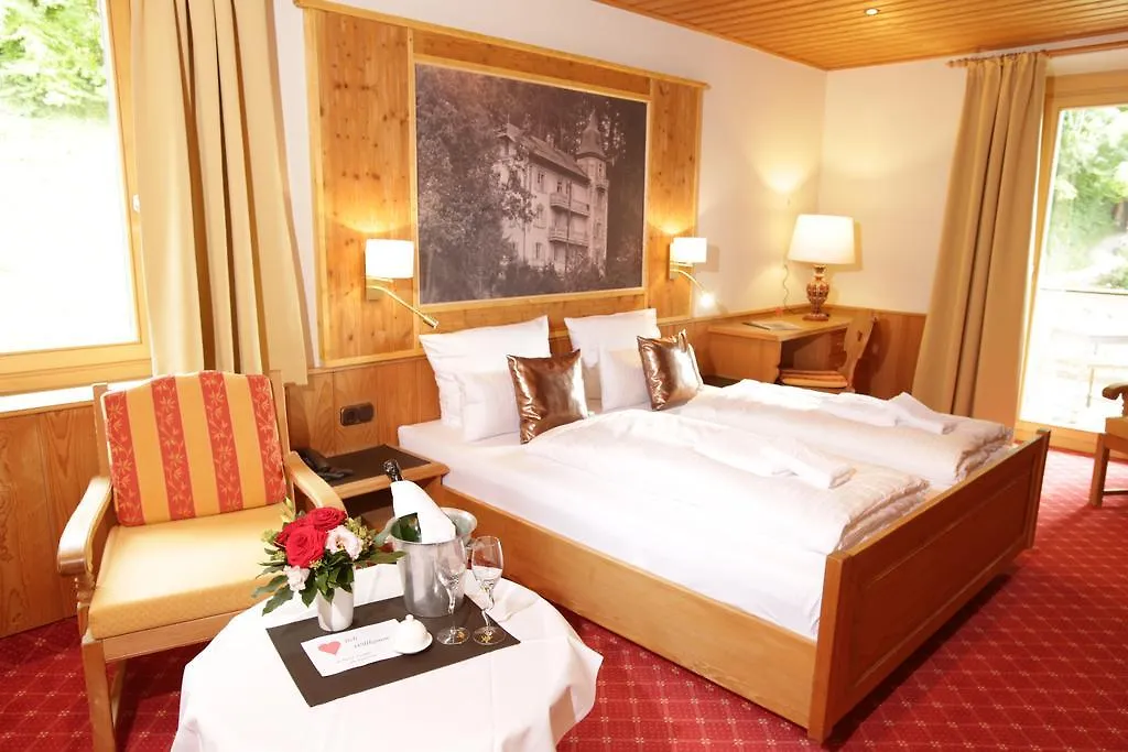 Hotel Strasser Tegernsee 4*,